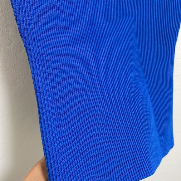 Babaton Aritzia Sculpt Knit Off-Shoulder Top Size Medium - Picture 4 of 5